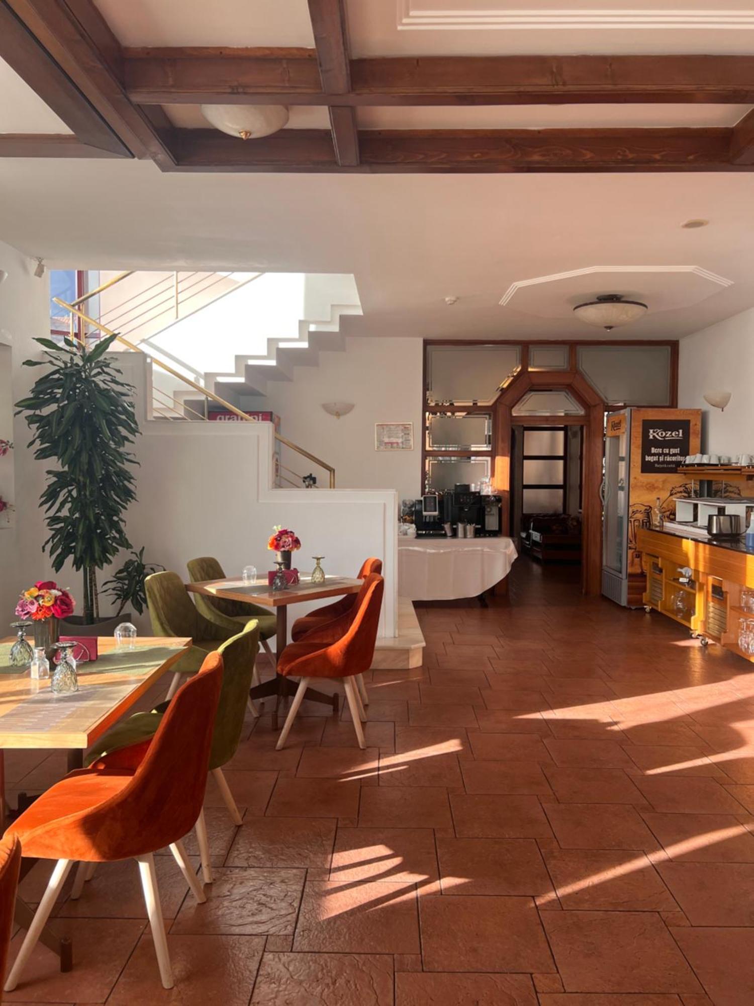 ホテル Casa Jasmine ブラショフ エクステリア 写真